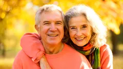 In welchem Alter Menschen plötzlich stark altern: Forschende haben den genauen Lebensabschnitt bestimmt