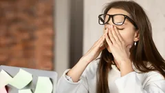 Sie sollten wissen, was mit Ihrem Gehirn passiert, wenn Sie nicht genug schlafen.