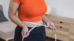 Warum Bauchfett nicht verschwindet: Fünf Hauptgründe und was du dagegen tun kannst